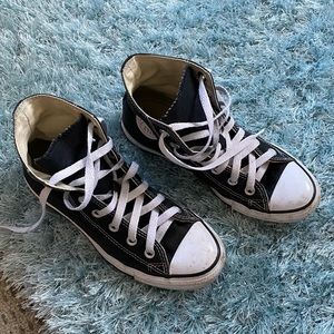 Black high top converse